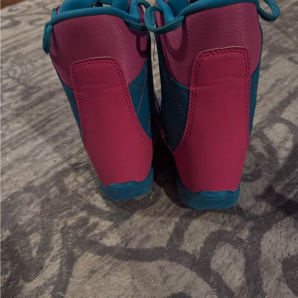 Burton Snowboard & Boots - Picture 10 of 12